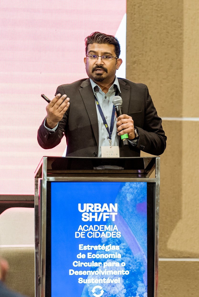 magash naidoo interviene en el foro urbanshift