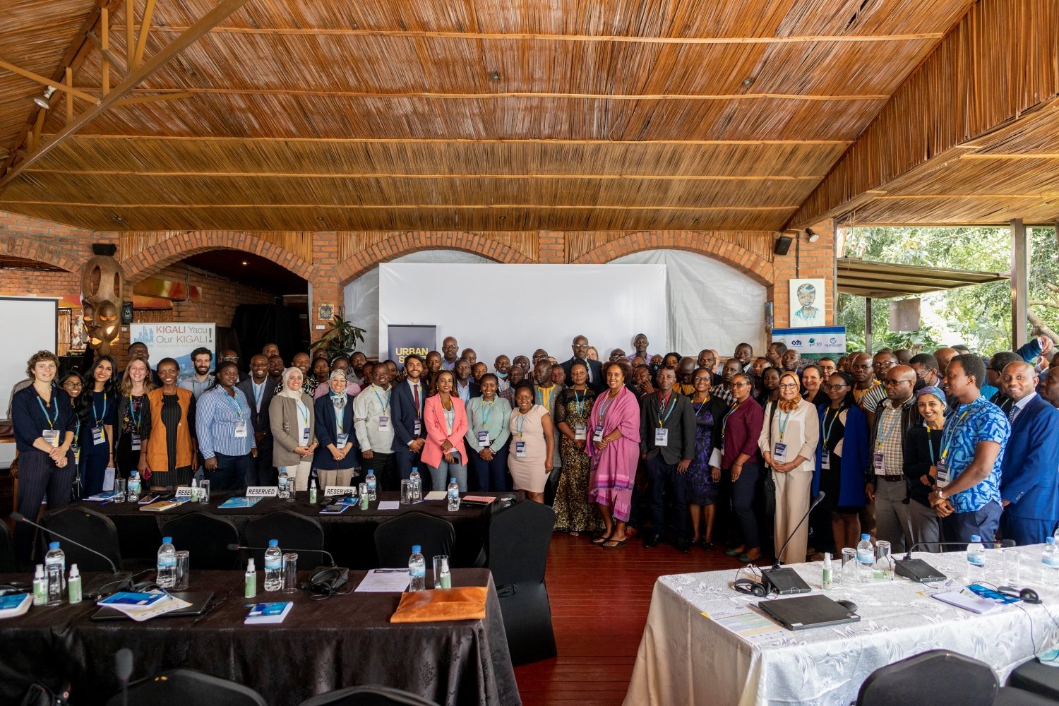 Foto de grupo de los participantes en la UrbanShift Kigali City Academy