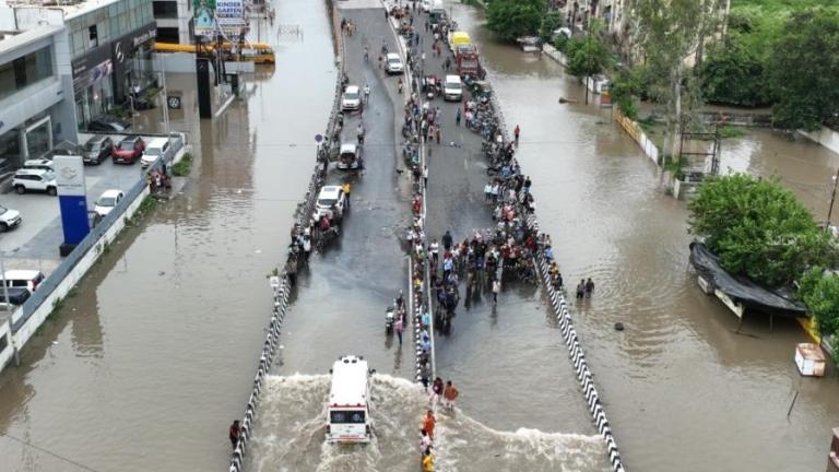inundaciones en vadodara