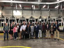 Participantes en el Intercambio entre Iguales en la estación de teleféricos de Medellín